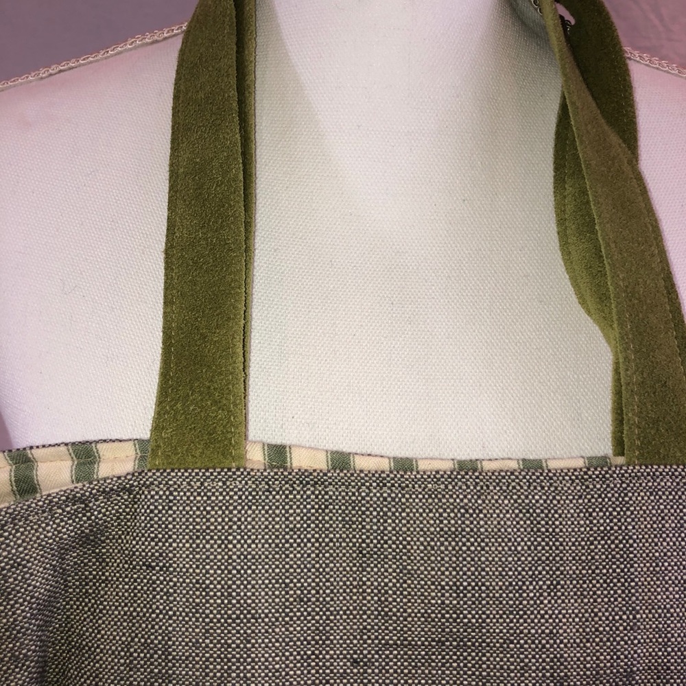 NWOT Green Canvas Shoulder Bag With Burgundy Rope Tie - Picture 7 of 7